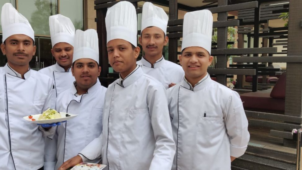 Hotel management bachelor degree, Rajouri Garden