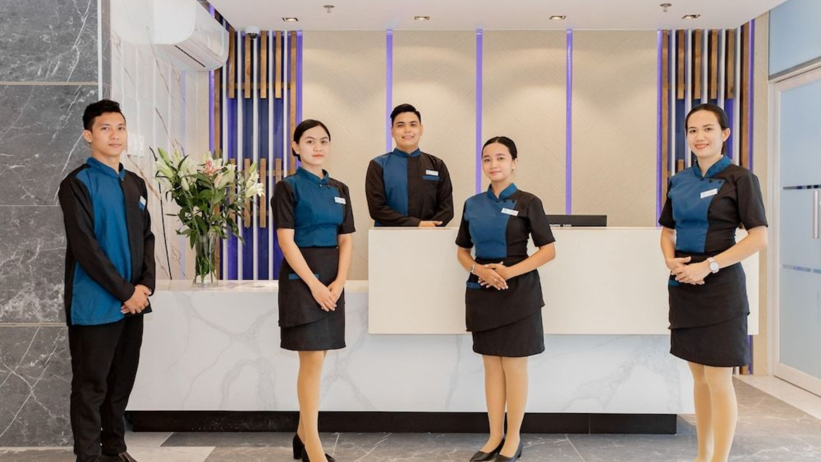 Hotel management trainee programs