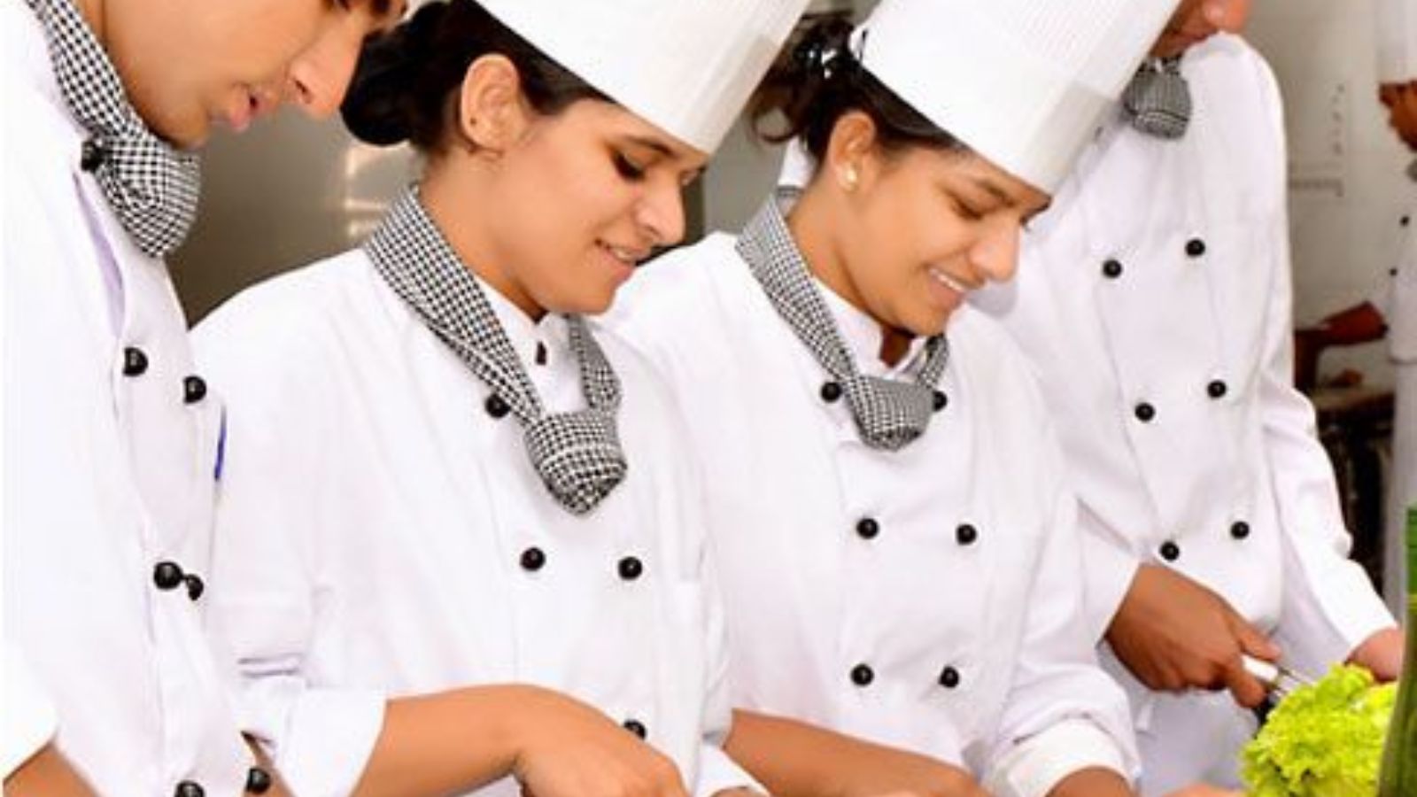 Skill-Based Hotel Management Courses for Fast Jobs