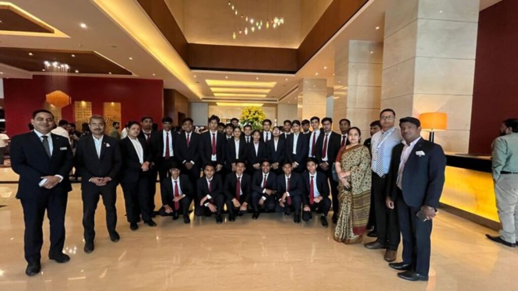 How Hospitality Industry Creates Global Opportunities