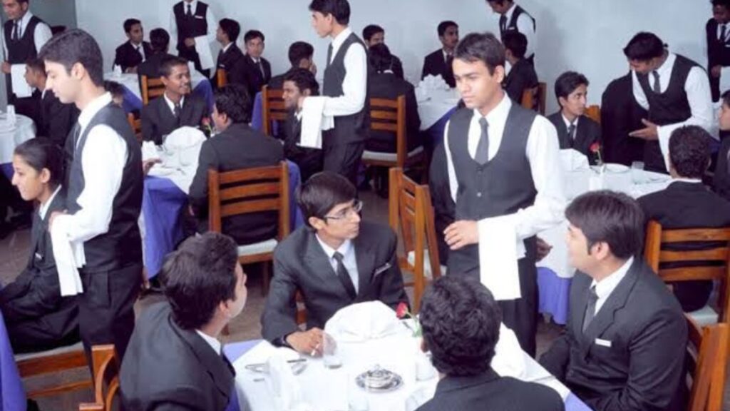BHM vs Diploma in Hotel Management – Best Choice After 12th in Delhi NCR