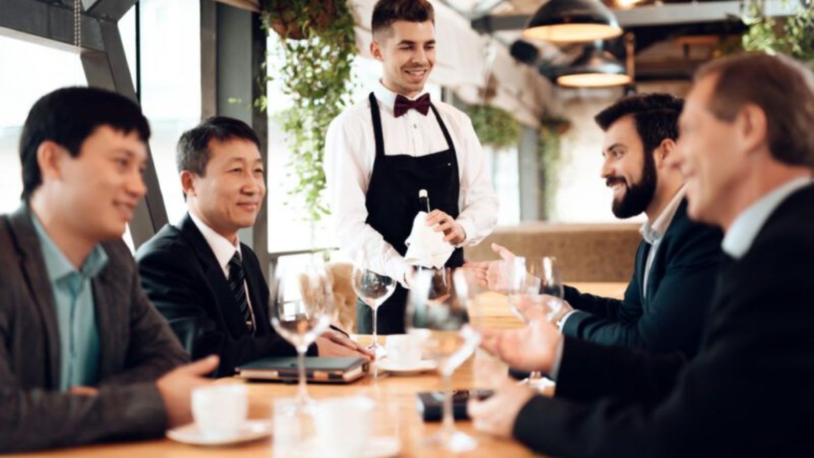 Business Etiquette for Hospitality Students