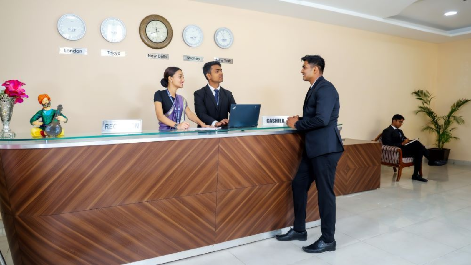 Hotel management course in South Extension