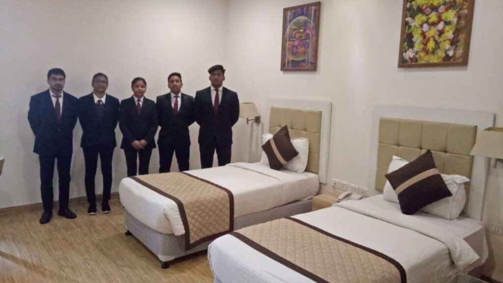 Working in 5-Star Hotels in Delhi NCR